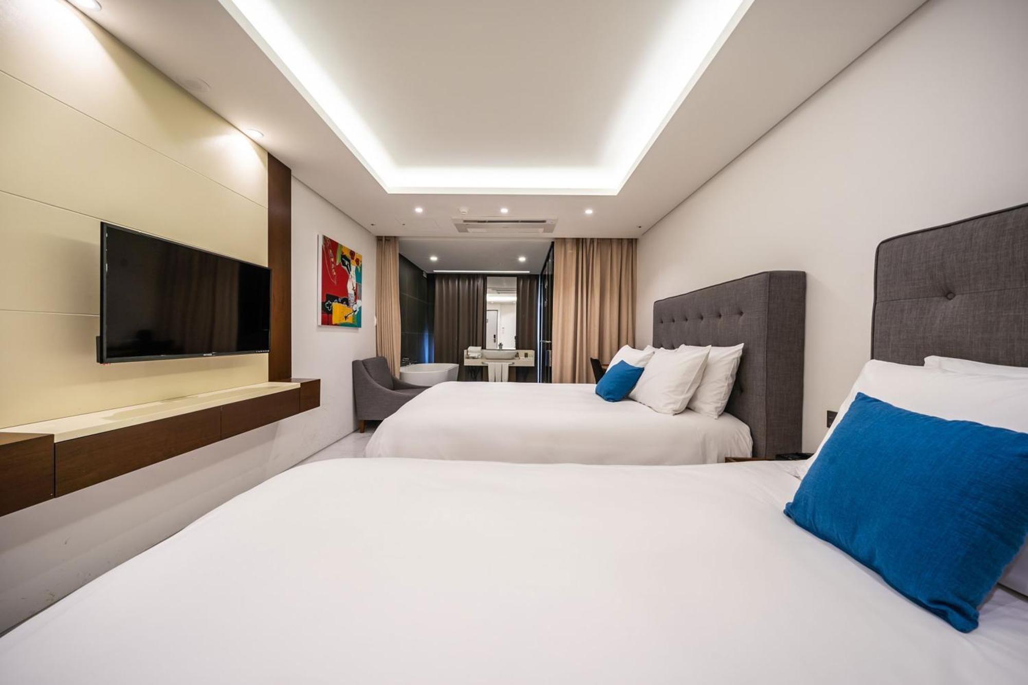 Sweet May Seogwipo Hotel Экстерьер фото
