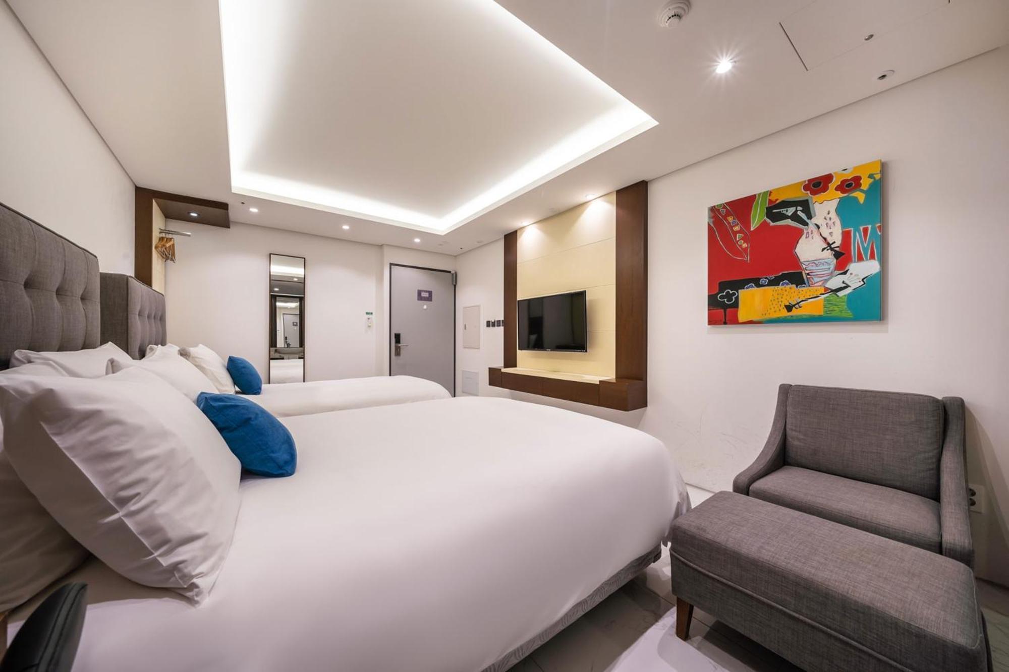 Sweet May Seogwipo Hotel Экстерьер фото